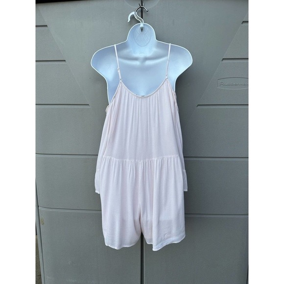 Lush Women Light Pink Cold Shoulder Romper crochet Inserts Sz M - Picture 3 of 9
